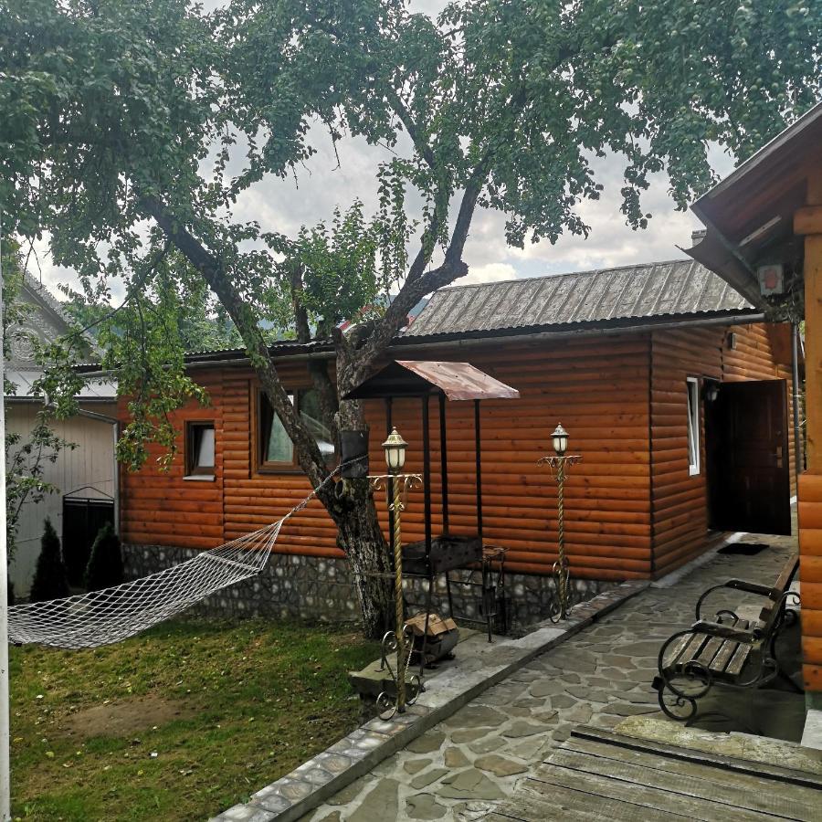 Kotiedzh U Mariny Villa Yaremche Ngoại thất bức ảnh
